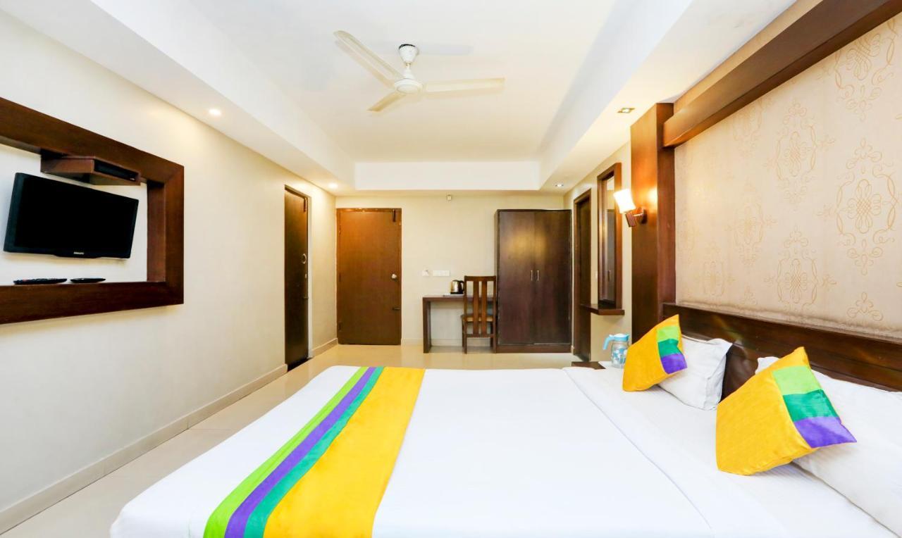 Itsy By Treebo - Greenwood Inn And Suites Near Mysore Palace Narasimharaja Puram Exteriör bild