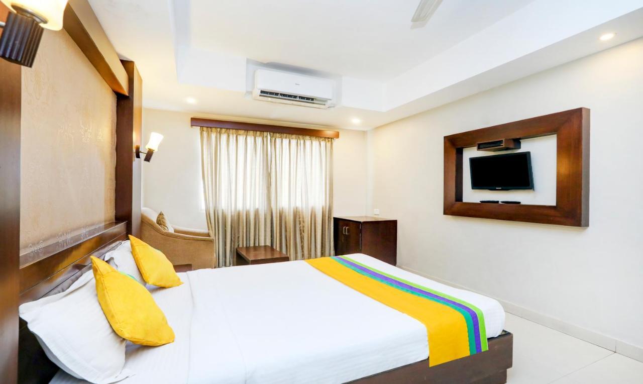 Itsy By Treebo - Greenwood Inn And Suites Near Mysore Palace Narasimharaja Puram Exteriör bild