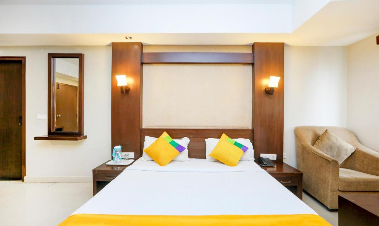 Itsy By Treebo - Greenwood Inn And Suites Near Mysore Palace Narasimharaja Puram Exteriör bild