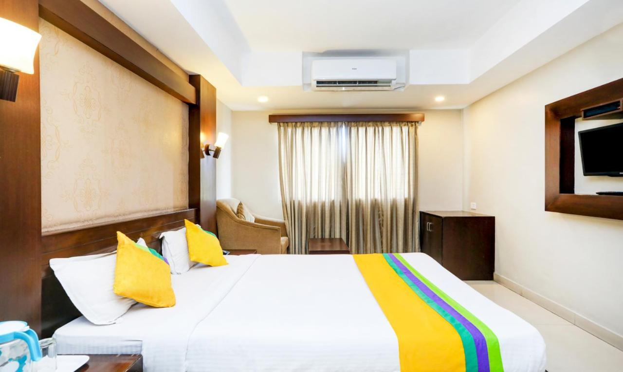 Itsy By Treebo - Greenwood Inn And Suites Near Mysore Palace Narasimharaja Puram Exteriör bild