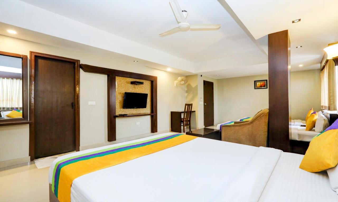 Itsy By Treebo - Greenwood Inn And Suites Near Mysore Palace Narasimharaja Puram Exteriör bild